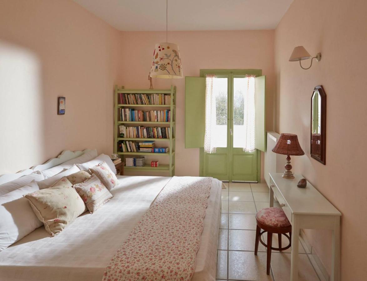 Flower And Crafts - The Eco Nature House Monolithos  Exterior photo