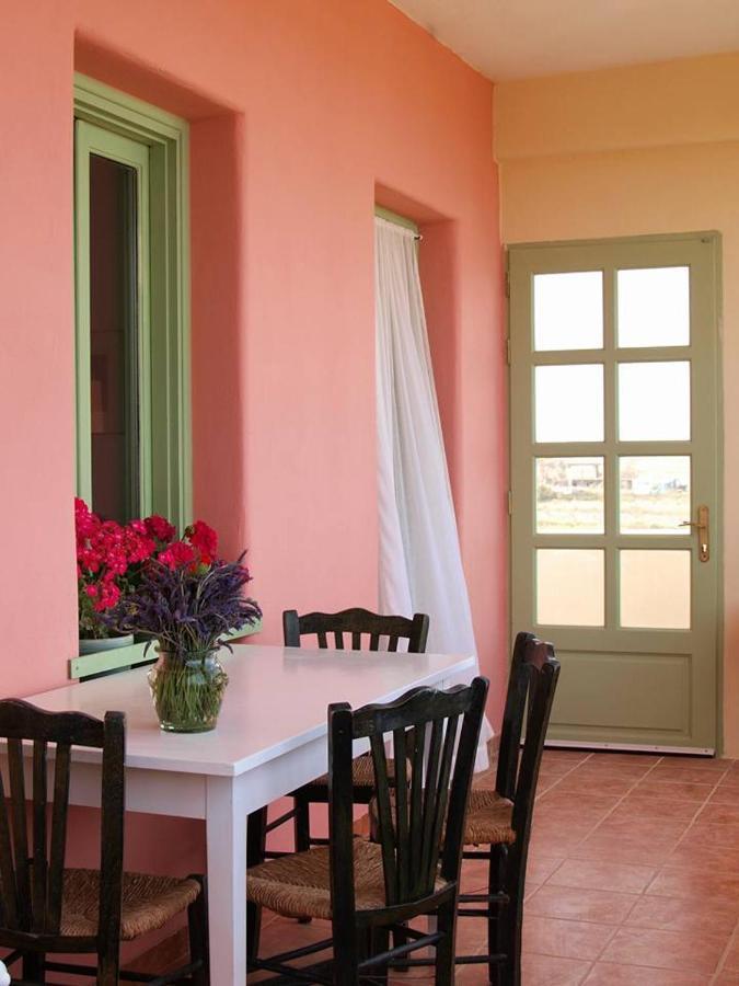 Flower And Crafts - The Eco Nature House Monolithos  Exterior photo