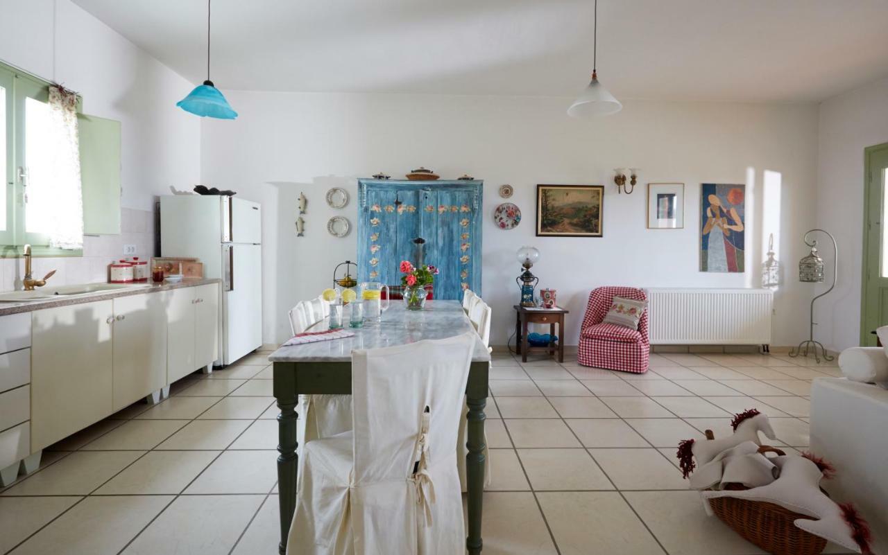 Flower And Crafts - The Eco Nature House Monolithos  Exterior photo